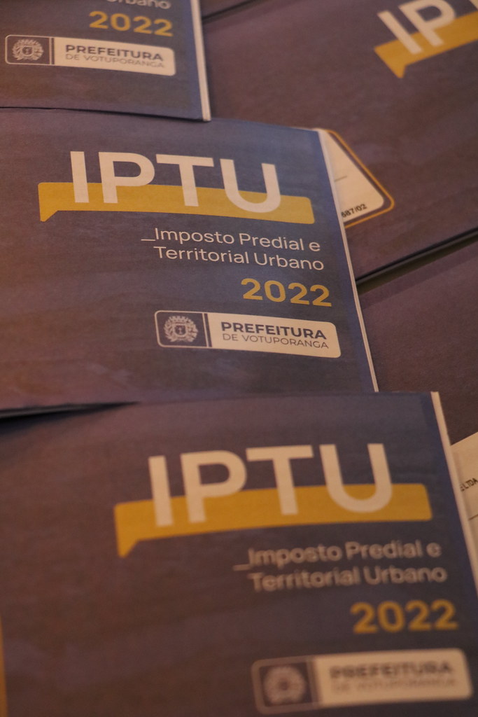 Qual a importância de consultar o IPTU pela internet?
