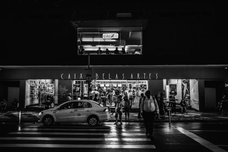O que fazer depois de assinar o contrato com a CAIXA? O que fazer depois de assinar o contrato com a CAIXA?